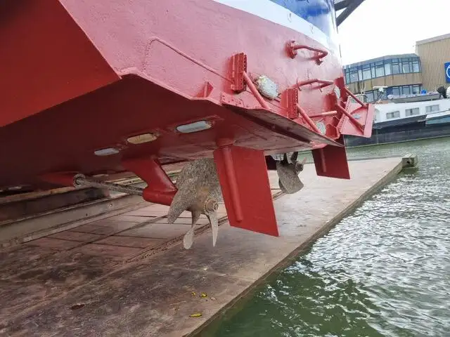 Navio de pesquisa à venda