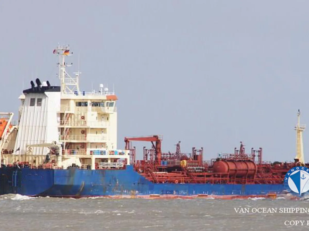 Navio-tanque de óleo/produtos químicos à venda