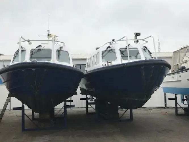Navio de pesquisa à venda