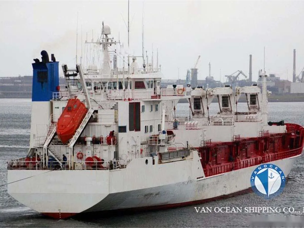 Navio frigorífico à venda