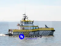 Barco de tripulação à venda