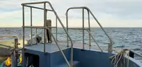 Navio porta-contêineres à venda