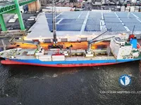 Navio frigorífico à venda
