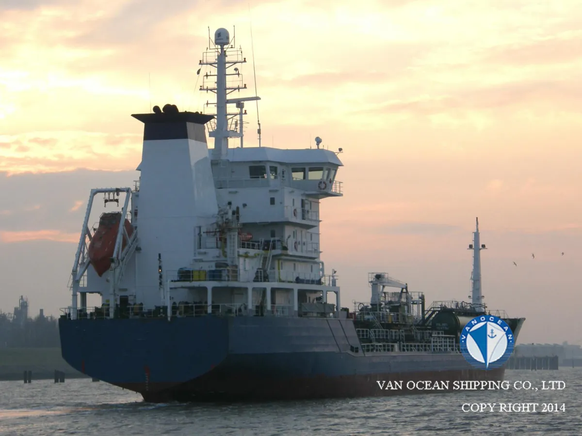 Navio-tanque de óleo/produtos químicos à venda