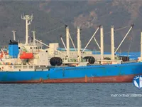 Navio frigorífico à venda