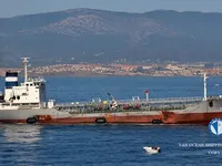 Navio-tanque de óleo/produtos químicos à venda
