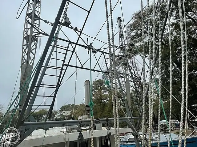 Navio de pesca de arrasto à venda
