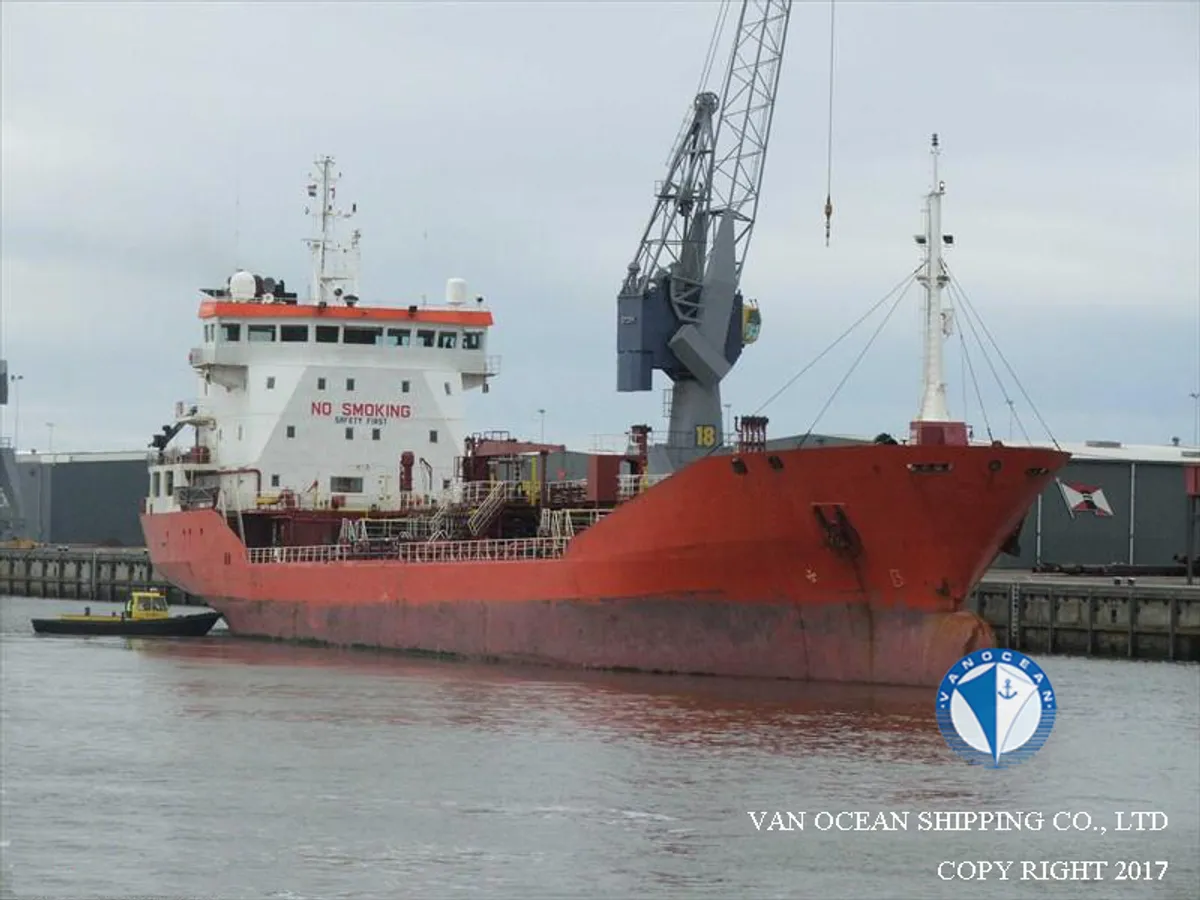 Navio-tanque de óleo/produtos químicos à venda