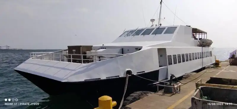 Navio de transporte de passageiros (Ferry) à venda