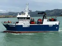 Navio de pesca de arrasto à venda