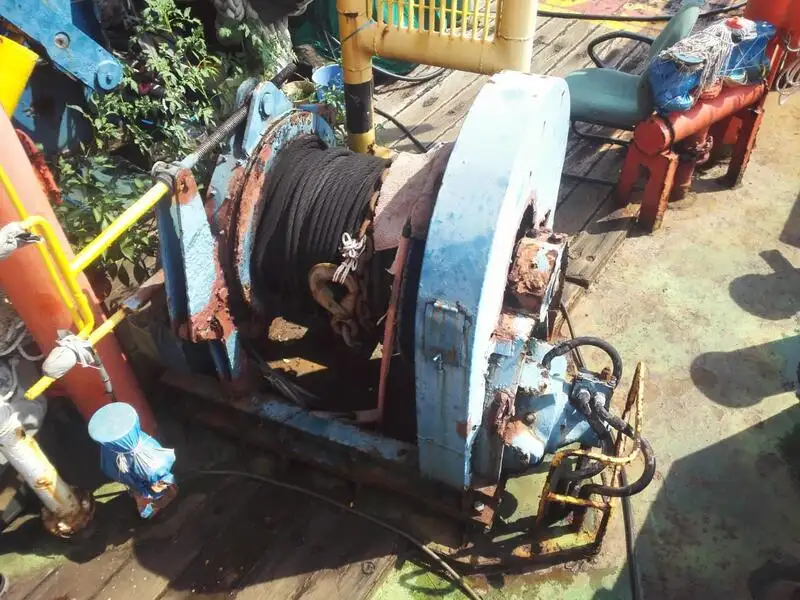Rebocador à venda