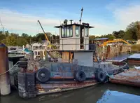 Rebocador à venda