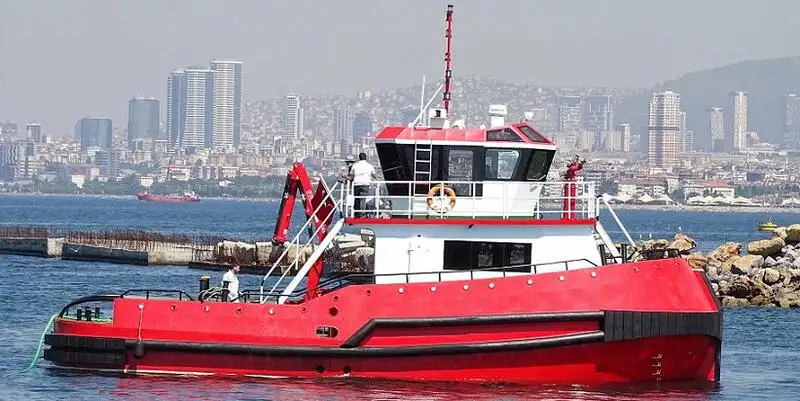 Rebocador à venda