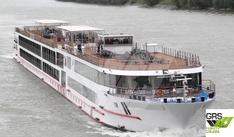 Navio de cruzeiro à venda