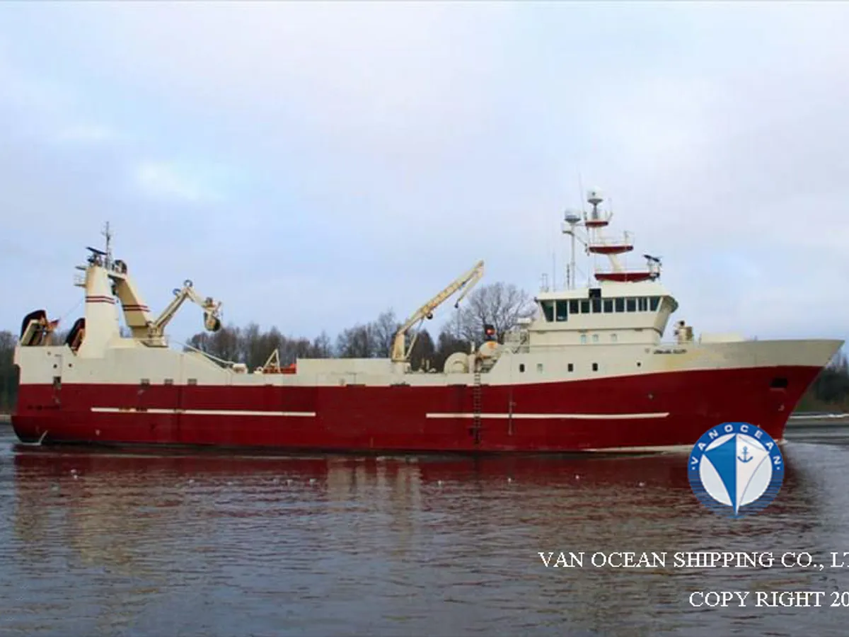 Navio de pesca de arrasto à venda