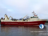 Navio de pesca de arrasto à venda