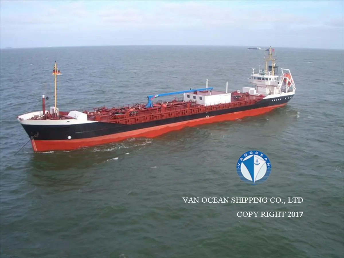 Navio-tanque de óleo/produtos químicos à venda