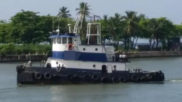 Rebocador à venda