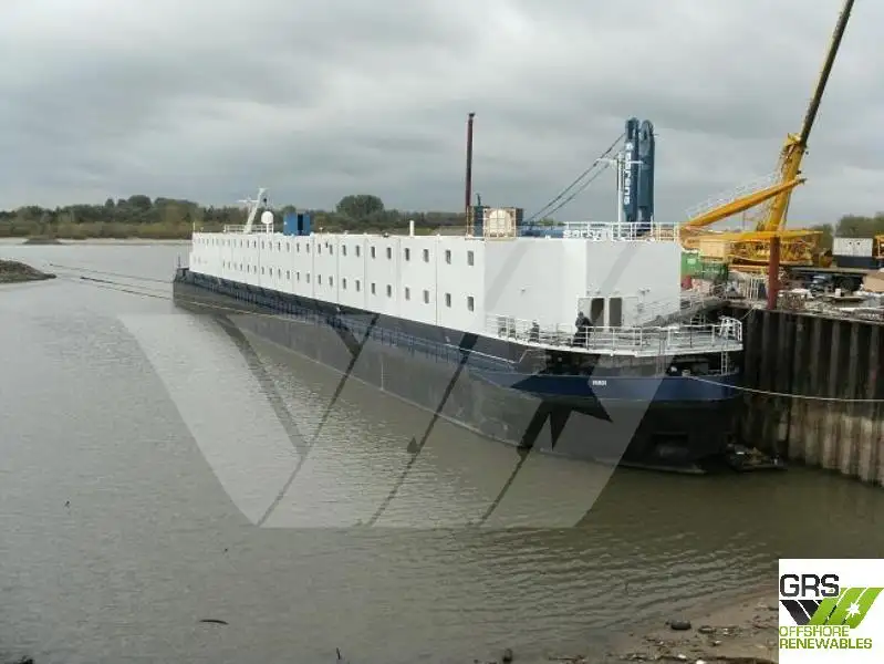Navio porta-contêineres à venda