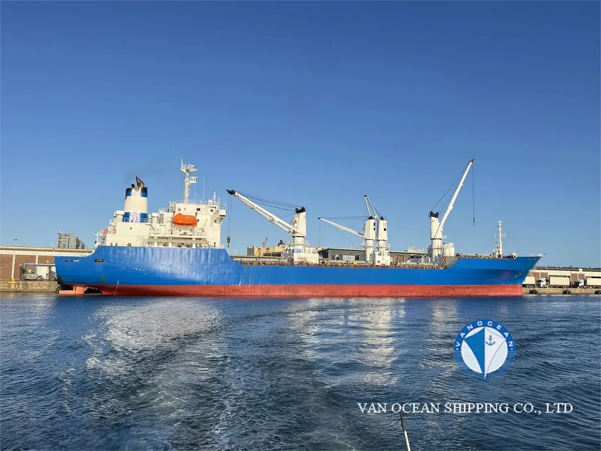 Navio frigorífico à venda