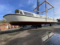 Navio de passageiros à venda