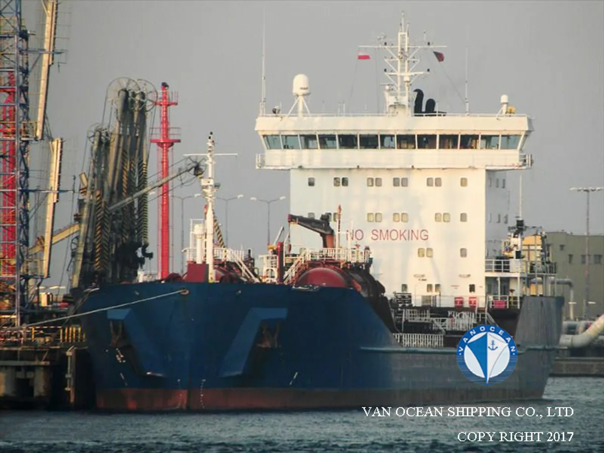 Navio-tanque de óleo/produtos químicos à venda