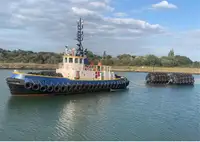 Rebocador à venda