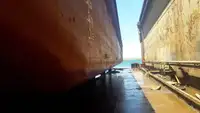 Barcaça à venda