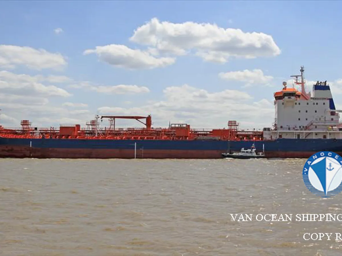 Navio-tanque de óleo/produtos químicos à venda