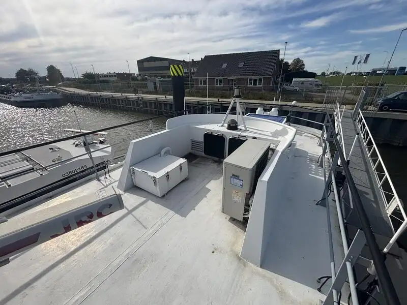 Navio de patrulha à venda
