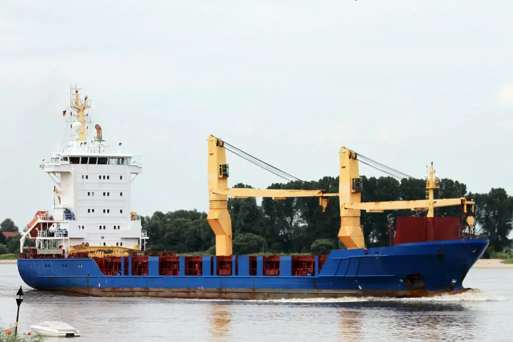 Navio graneleiro à venda