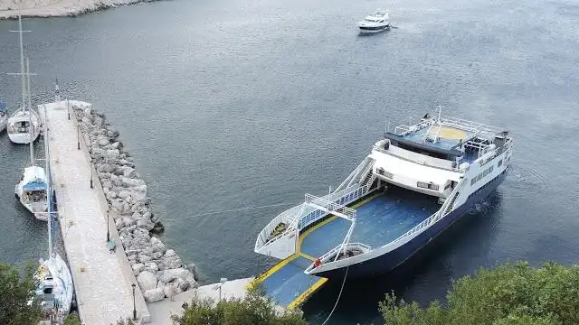 Balsa de desembarque, tanque à venda