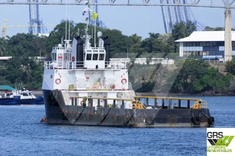 Navio de abastecimento à venda