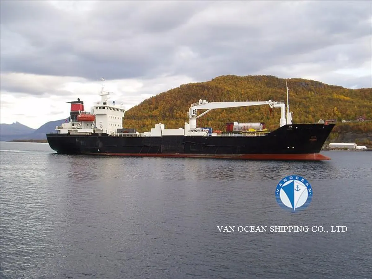 Navio frigorífico à venda
