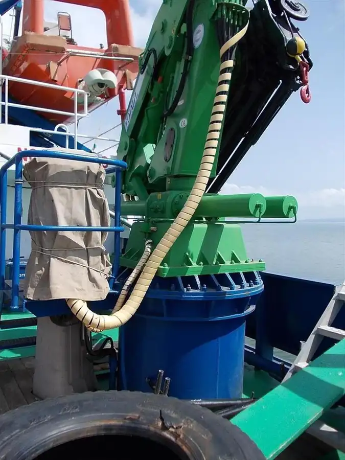 Navio graneleiro à venda