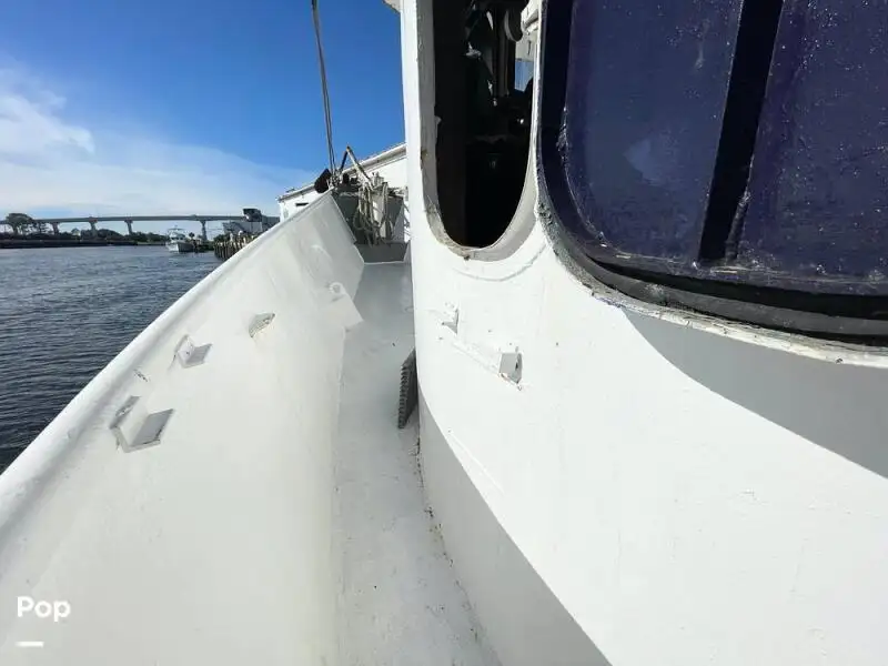 Navio de pesca de arrasto à venda