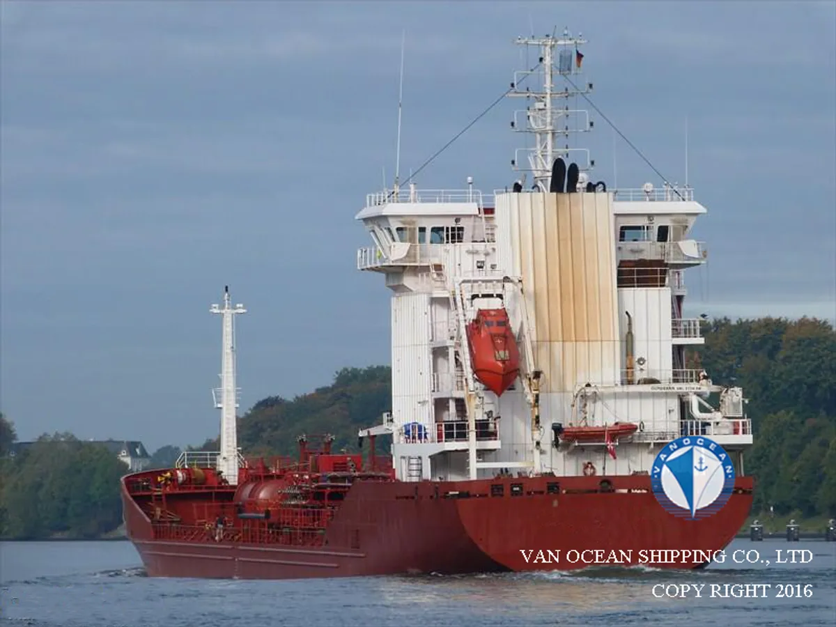 Navio-tanque de óleo/produtos químicos à venda