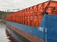 Barcaça à venda