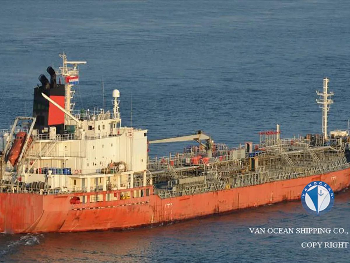 Navio-tanque de óleo/produtos químicos à venda