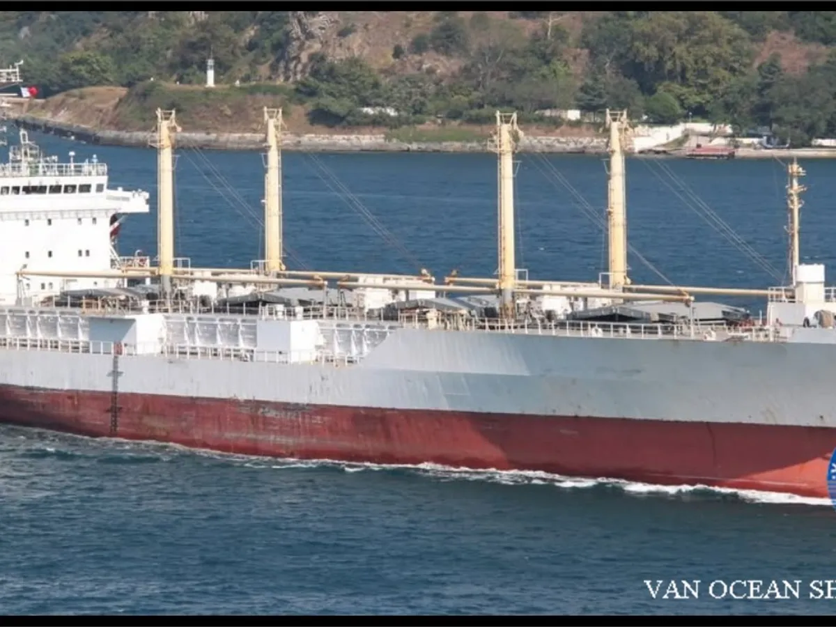 Navio frigorífico à venda