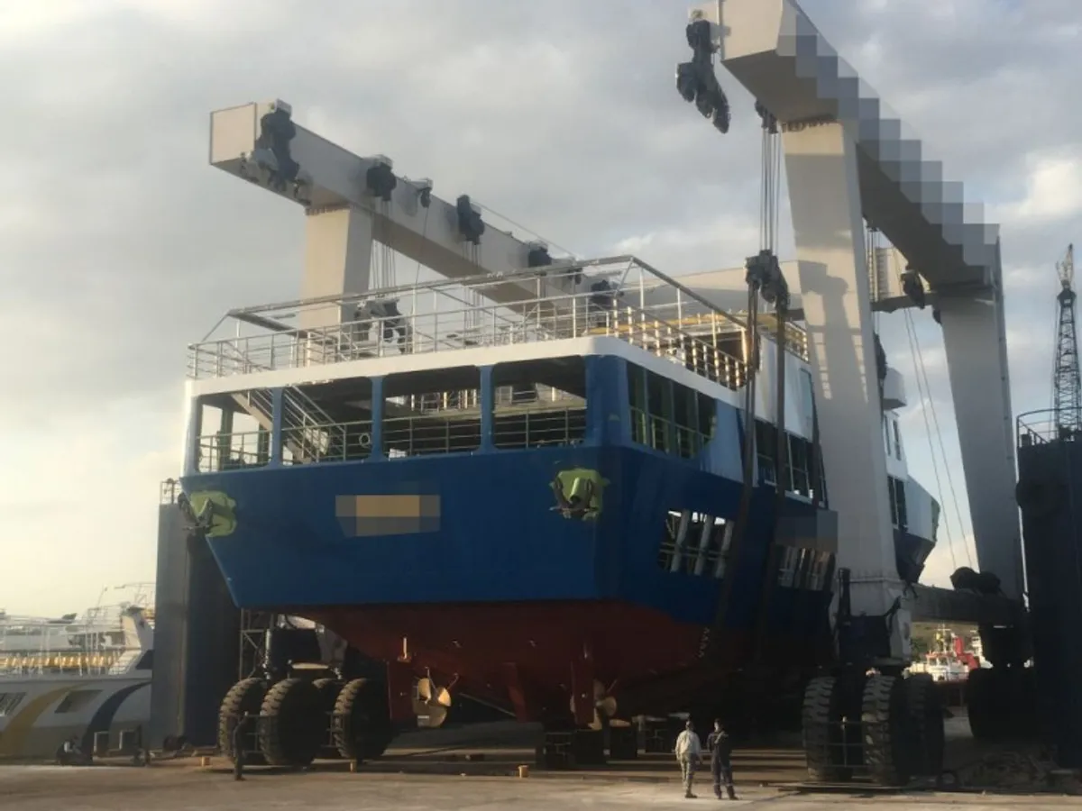 Navio Ro-Ro à venda