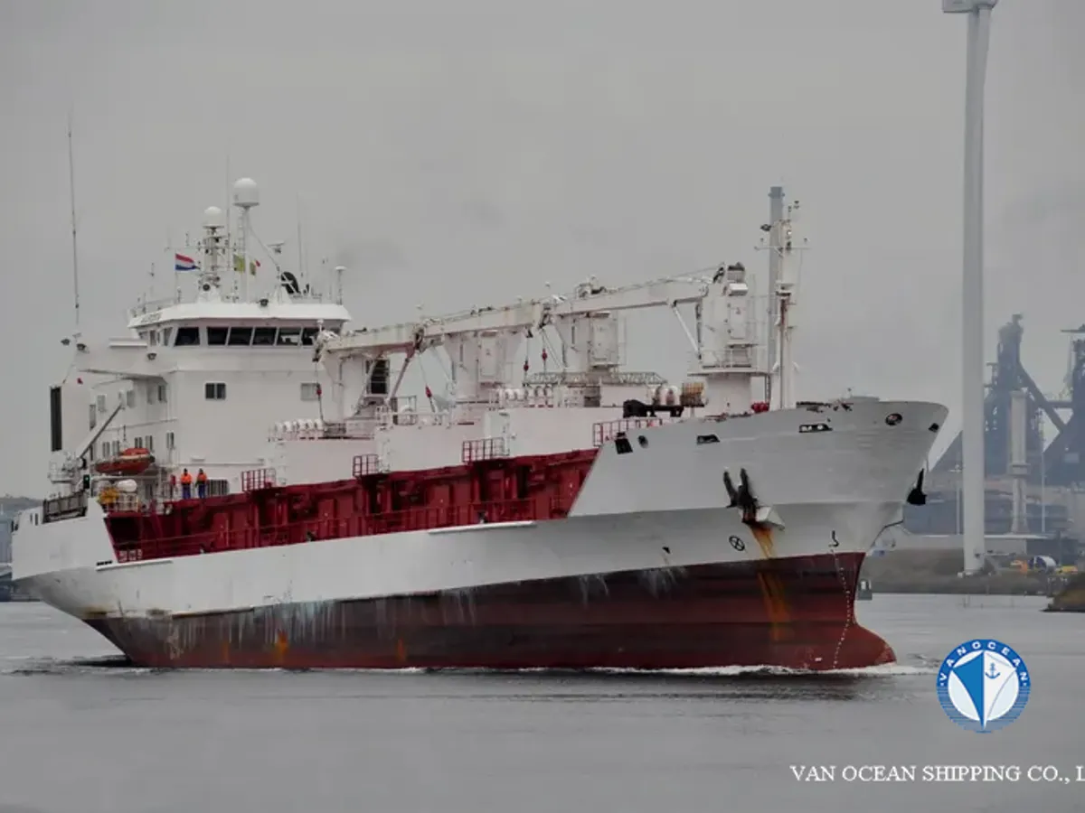 Navio frigorífico à venda