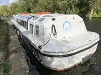 Navio de passageiros à venda