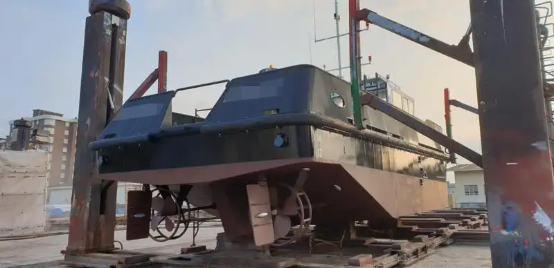 Barcos de trabalho à venda