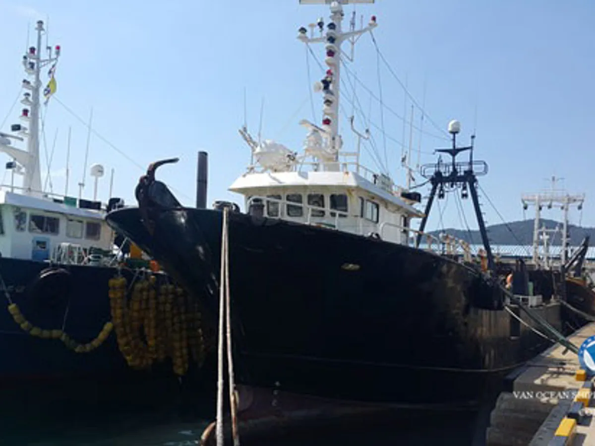 Navio de pesca de arrasto à venda