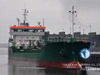 Navio-tanque de óleo/produtos químicos à venda
