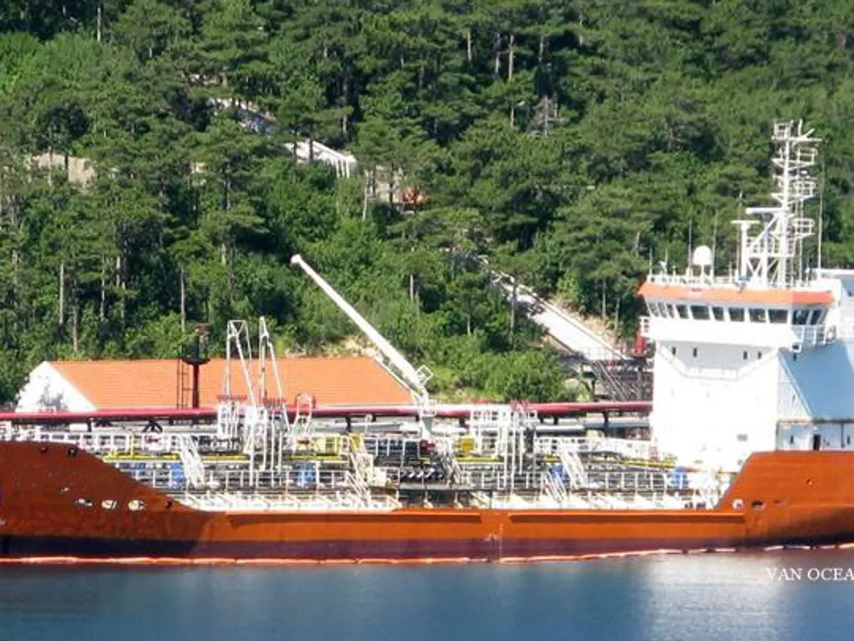 Navio-tanque de óleo/produtos químicos à venda