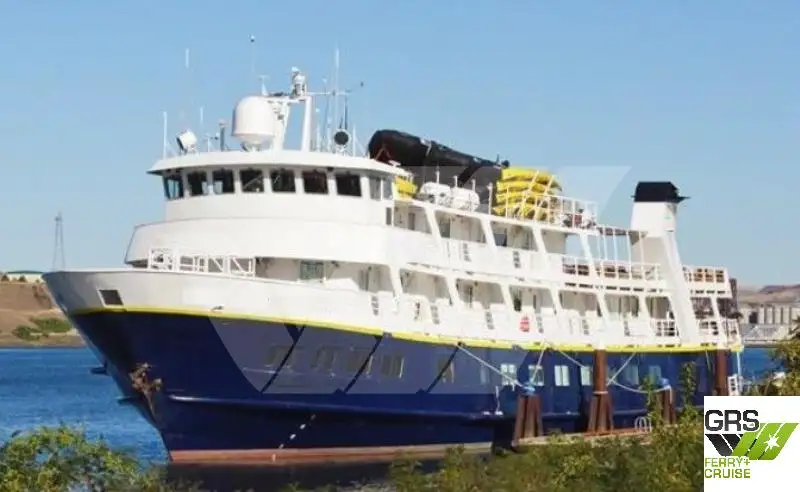 Navio de cruzeiro à venda