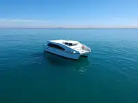 Catamarã à venda