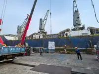 Navio frigorífico à venda